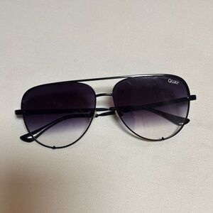 Polarized Quay High Key with Gradient Lense